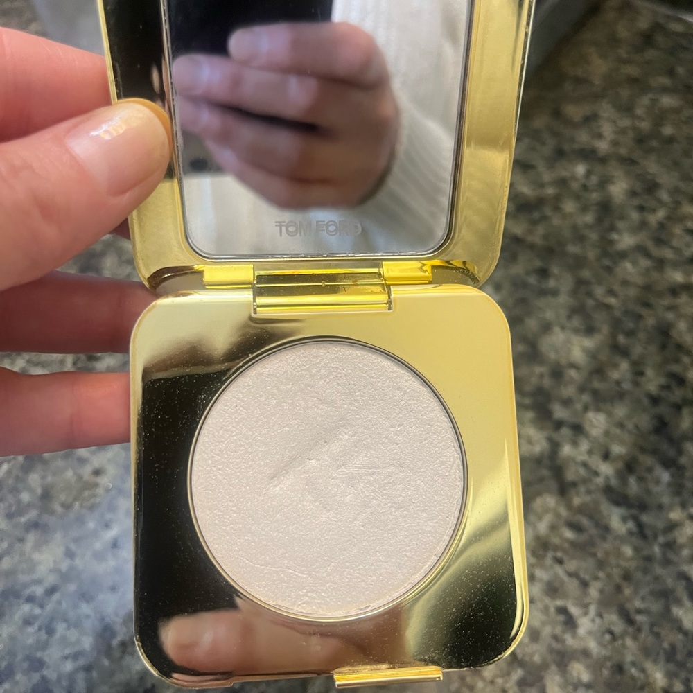 Tom Ford Highlighter in Shimmering White